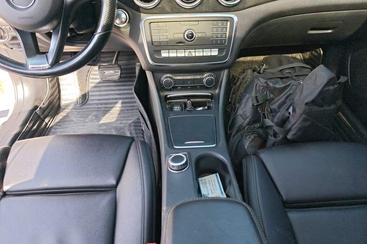 Used Mercedes-Benz CLA 2018 CLA 200 Sport Edition Gear Lever