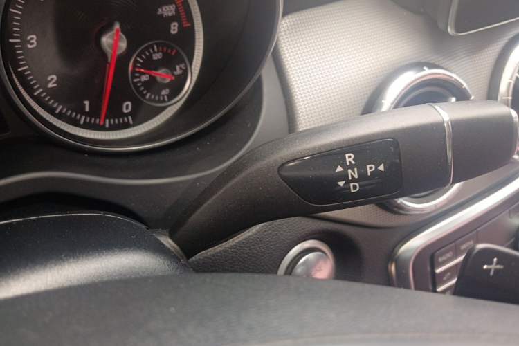 Used Mercedes-Benz CLA 2018 CLA 200 Style Edition Gear Lever