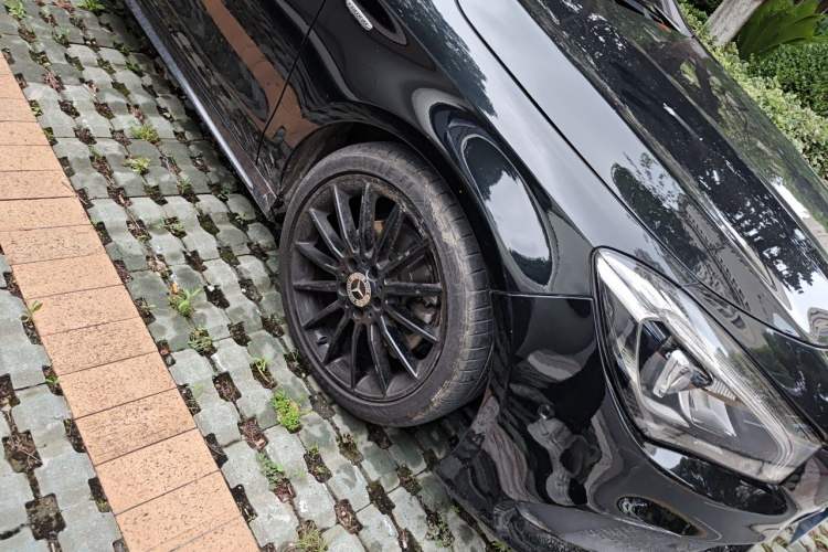 Used Mercedes-Benz CLA 2018 CLA 200 Style Edition Right Front Wheel Hub