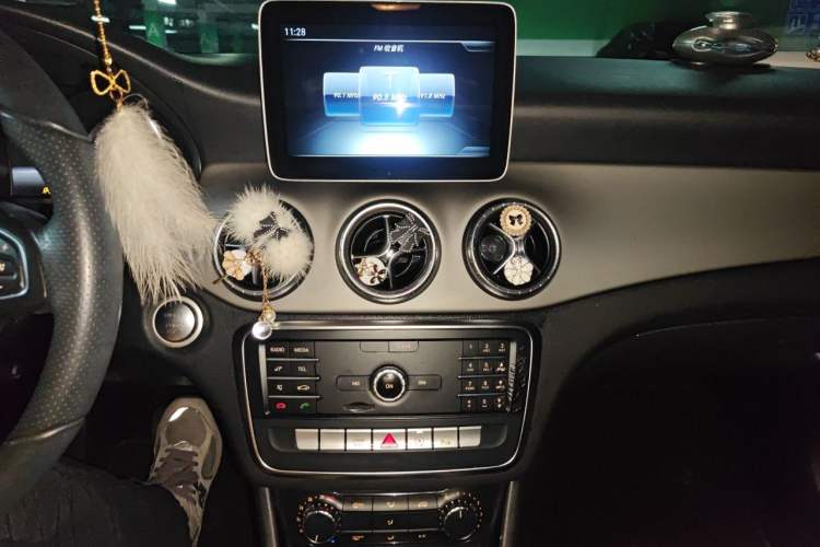 Used Mercedes-Benz CLA 2018 CLA 200 Style Edition Audio And AC Panel