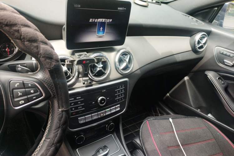 Used Mercedes-Benz CLA 2018 CLA 200 Style Edition Audio And AC Panel