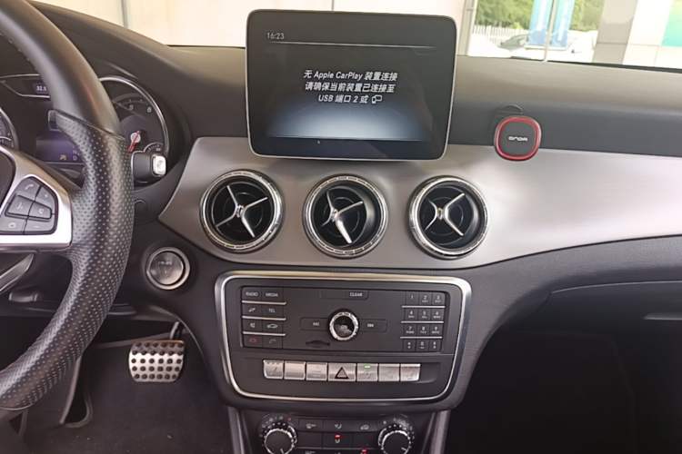 Used Mercedes-Benz CLA 2018 CLA 220 4MATIC Audio And AC Panel