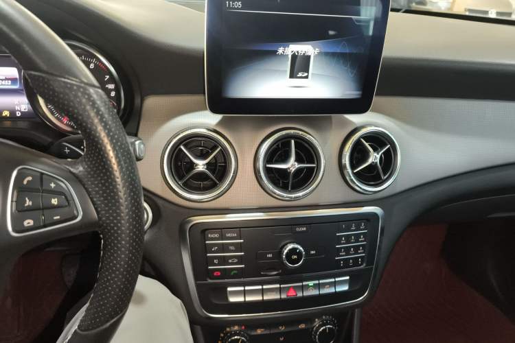 Used Mercedes-Benz CLA 2018 CLA 200 Style Edition Audio And AC Panel