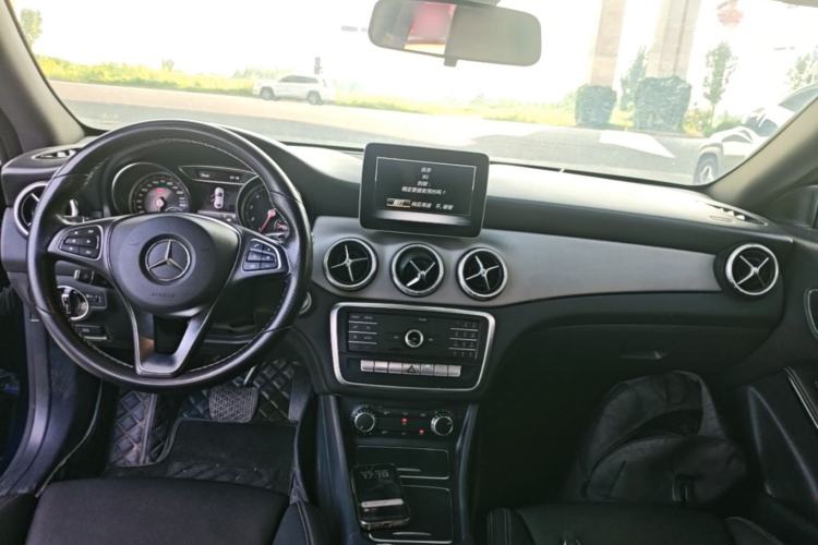 Used Mercedes-Benz CLA 2018 CLA 200 Sport Edition Center Console