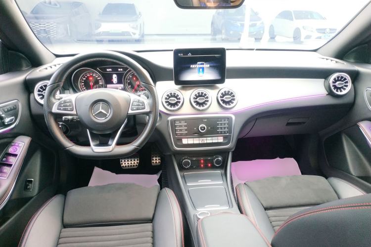 Used Mercedes-Benz CLA 2018 CLA 220 4MATIC Center Console