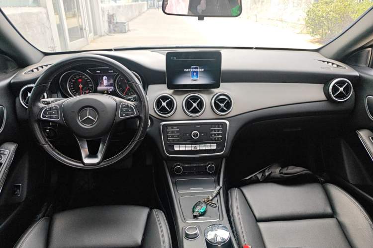 Used Mercedes-Benz CLA 2018 CLA 200 Sport Edition Center Console