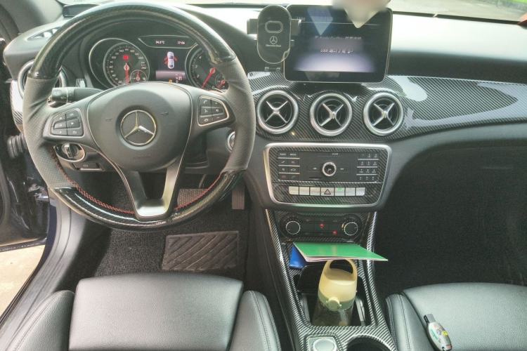 Used Mercedes-Benz CLA 2018 CLA 200 Style Edition Center Console