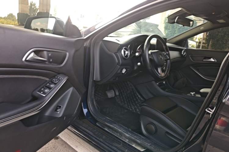 Used Mercedes-Benz CLA 2018 CLA 200 Sport Edition Driver Seat