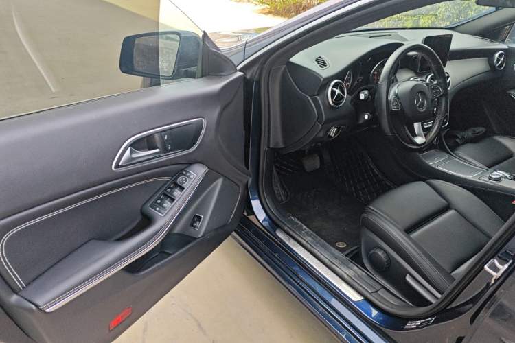Used Mercedes-Benz CLA 2018 CLA 200 Sport Edition Driver Seat