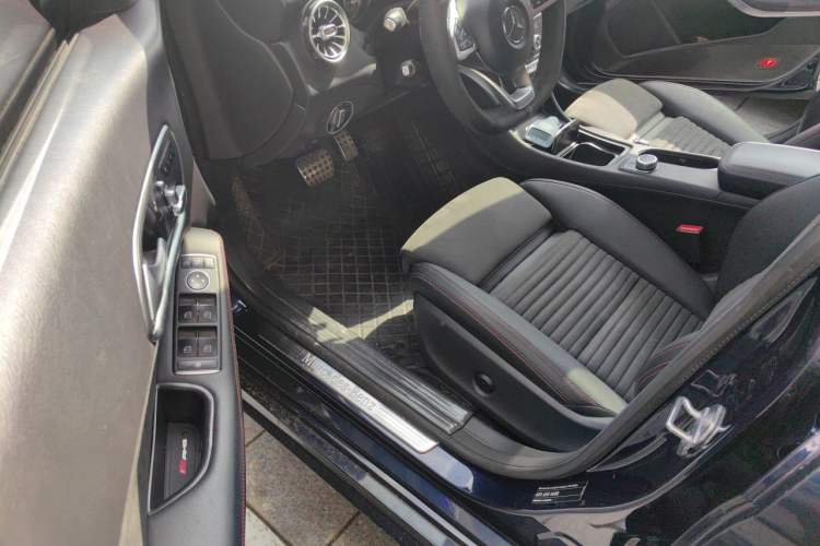Used Mercedes-Benz CLA 2018 CLA 220 4MATIC Driver Seat