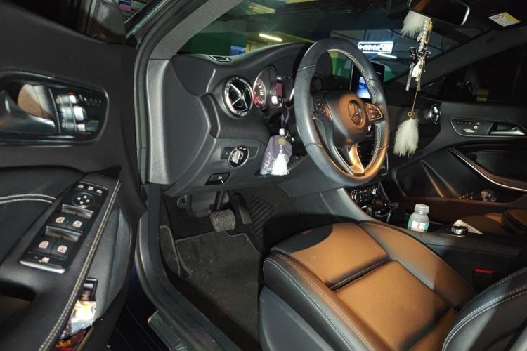 Used Mercedes-Benz CLA 2018 CLA 200 Style Edition Driver Seat