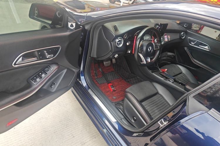 Used Mercedes-Benz CLA 2018 CLA 220 4MATIC Driver Seat