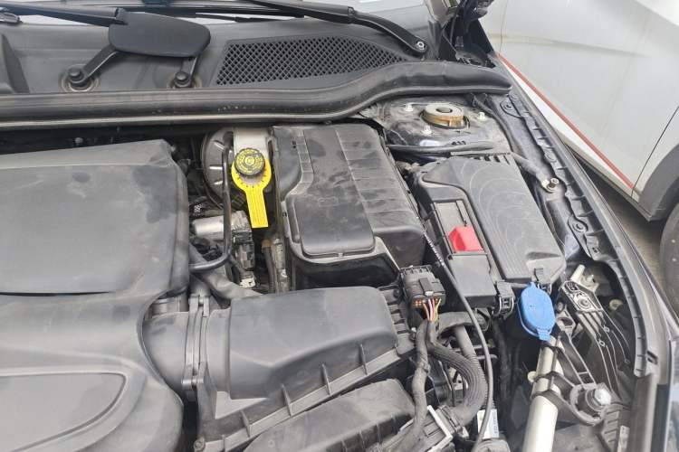 Used Mercedes-Benz CLA 2018 CLA 220 4MATIC Engine Bay Left