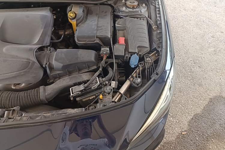 Used Mercedes-Benz CLA 2018 CLA 220 4MATIC Engine Bay Left