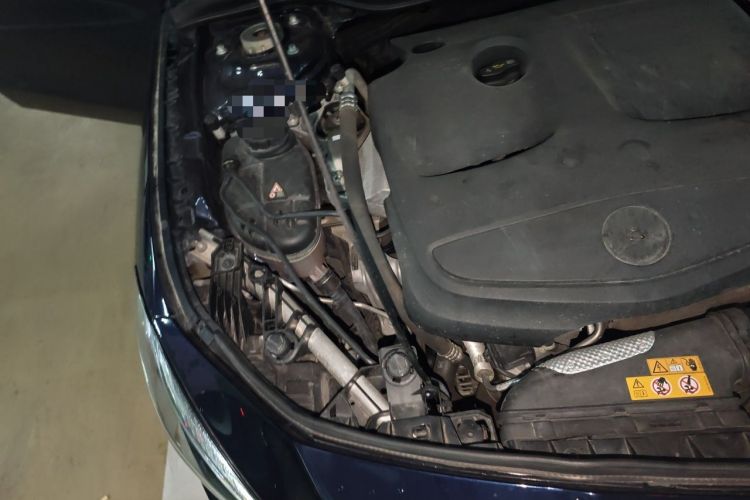 Used Mercedes-Benz CLA 2018 CLA 220 4MATIC Engine Bay Right