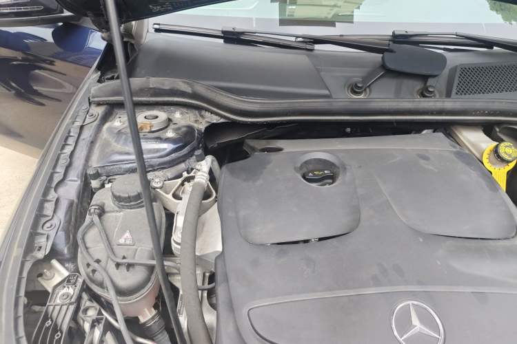 Used Mercedes-Benz CLA 2018 CLA 220 4MATIC Engine Bay Right