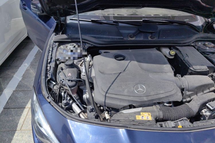 Used Mercedes-Benz CLA 2018 CLA 220 4MATIC Engine Bay Right