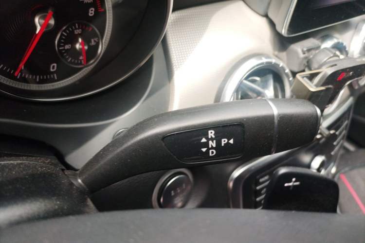 Used Mercedes-Benz CLA 2018 CLA 200 Style Edition Gear Lever