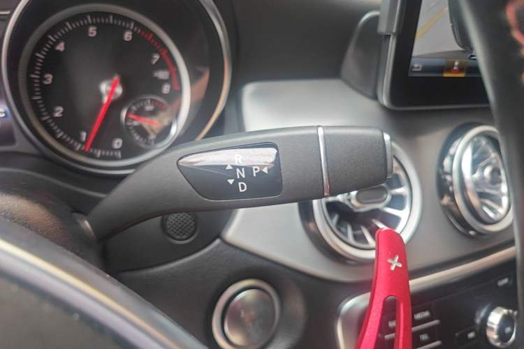Used Mercedes-Benz CLA 2018 CLA 220 4MATIC Gear Lever
