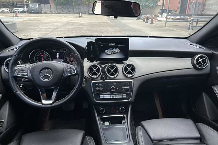 Used Mercedes-Benz CLA 2018 CLA 200 Style Edition Interior 1