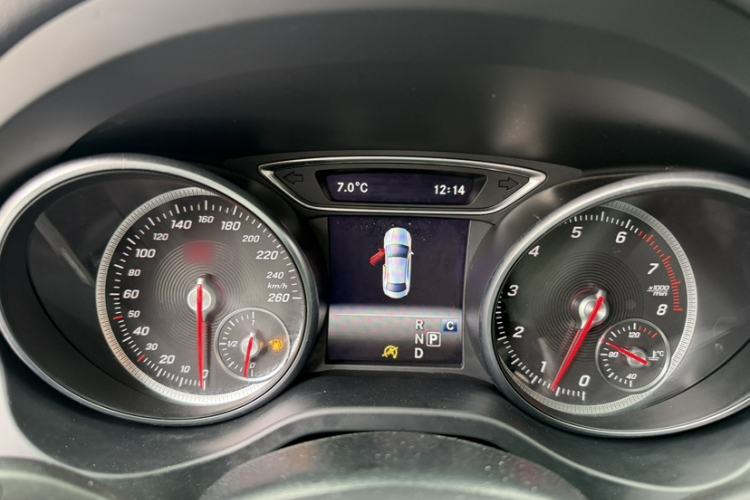 Used Mercedes-Benz CLA 2018 CLA 200 Style Edition Interior 4