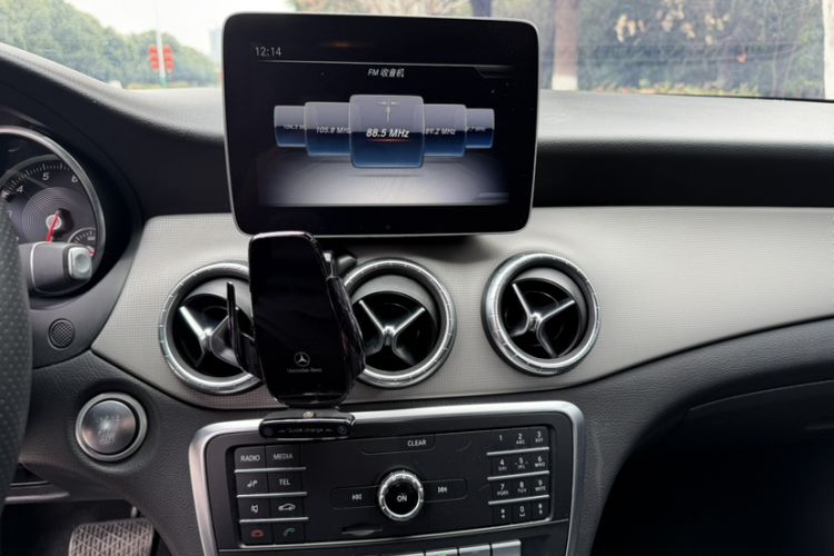 Used Mercedes-Benz CLA 2018 CLA 200 Style Edition Interior 6