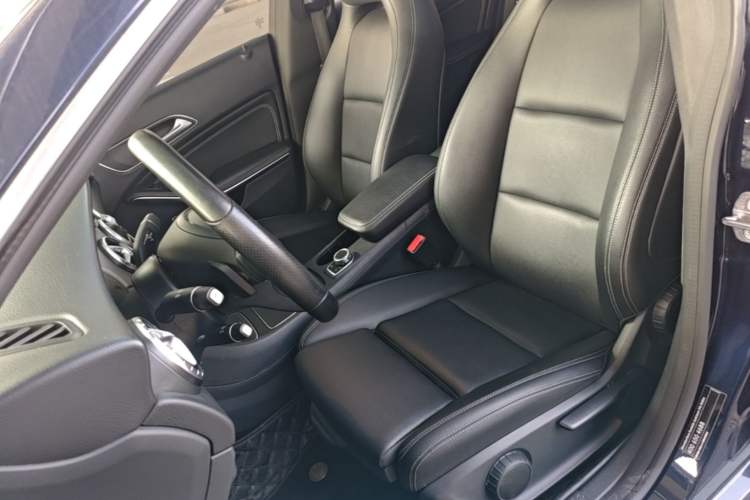 Used Mercedes-Benz CLA 2018 CLA 200 Sport Edition Left Front Seat