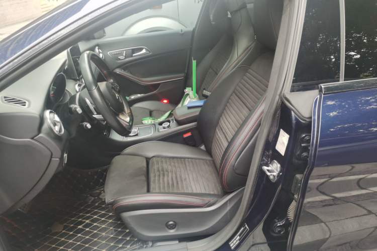 Used Mercedes-Benz CLA 2018 CLA 220 4MATIC Left Front Seat