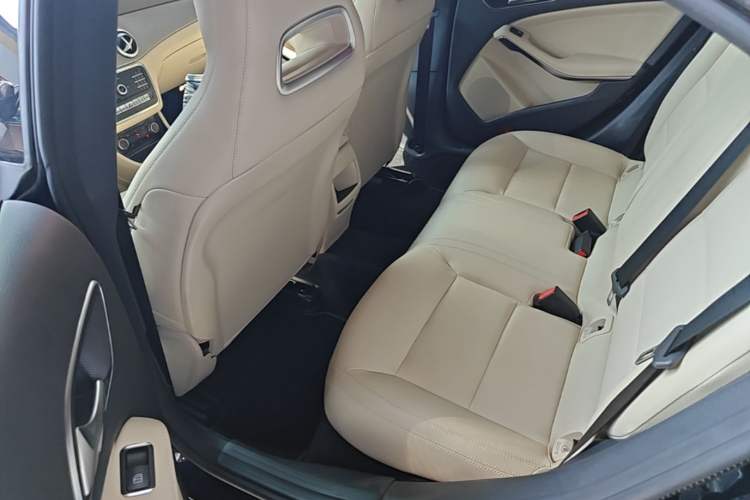 Used Mercedes-Benz CLA 2018 CLA 200 Style Edition Left Rear Seat