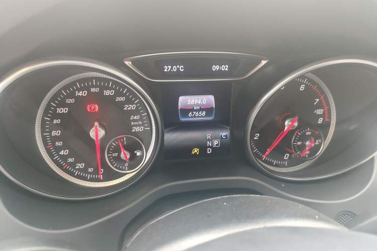 Used Mercedes-Benz CLA 2018 CLA 220 4MATIC Odometer Close Up