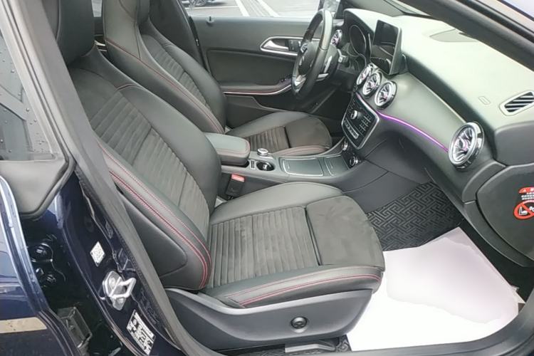 Used Mercedes-Benz CLA 2018 CLA 220 4MATIC Right Front Seat