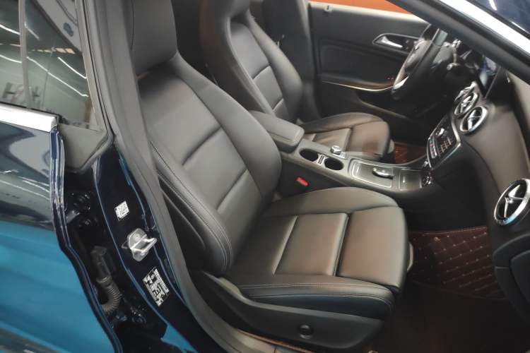 Used Mercedes-Benz CLA 2018 CLA 200 Style Edition Right Front Seat
