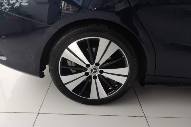 Used Mercedes-Benz CLA 2018 CLA 200 Style Edition Right Rear Wheel Hub