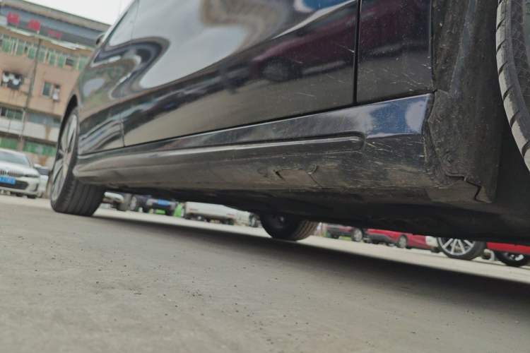 Used Mercedes-Benz CLA 2018 CLA 200 Style Edition Right Side Sill