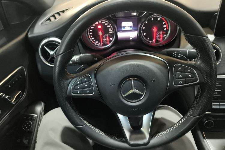 Used Mercedes-Benz CLA 2018 CLA 200 Style Edition Steering Wheel