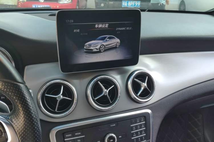 Used Mercedes-Benz CLA 2018 CLA 220 4MATIC Audio And AC Panel