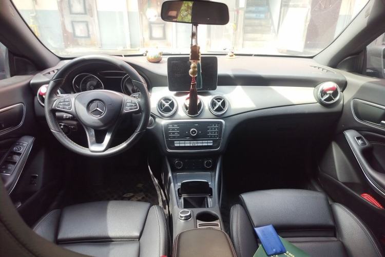 Used Mercedes-Benz CLA 2018 CLA 200 Sport Edition Center Console