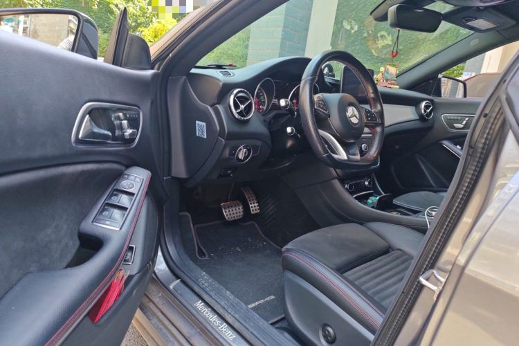 Used Mercedes-Benz CLA 2018 CLA 220 4MATIC Driver Seat