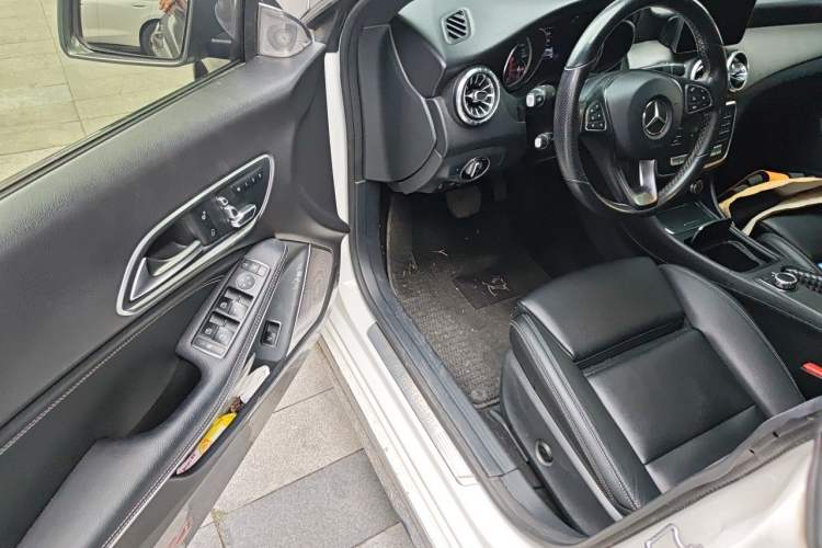 Used Mercedes-Benz CLA 2018 CLA 200 Style Edition Driver Seat