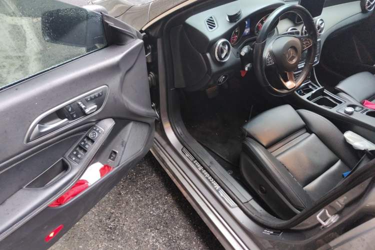 Used Mercedes-Benz CLA 2018 CLA 200 Style Edition Driver Seat