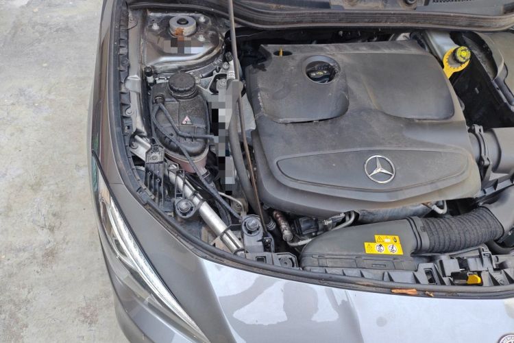 Used Mercedes-Benz CLA 2018 CLA 220 4MATIC Engine Bay Right