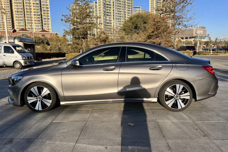Used Mercedes-Benz CLA 2018 CLA 200 Style Edition Exterior 3