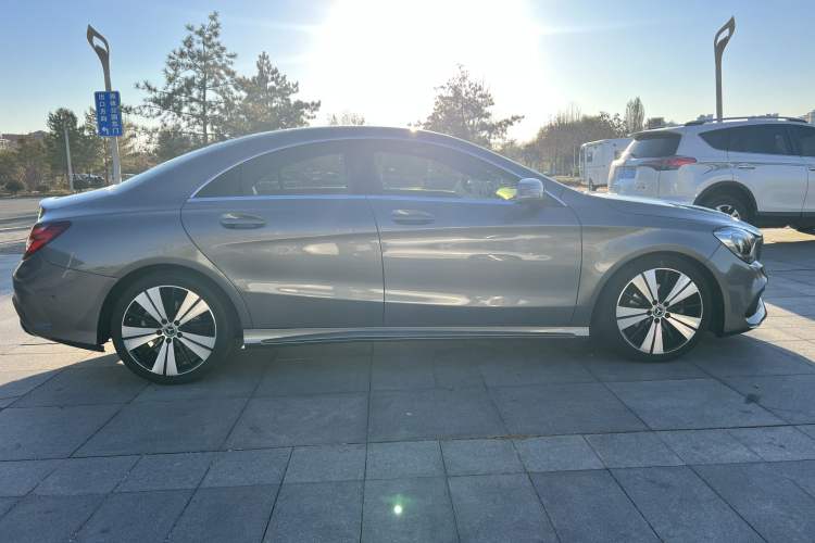 Used Mercedes-Benz CLA 2018 CLA 200 Style Edition Exterior 4