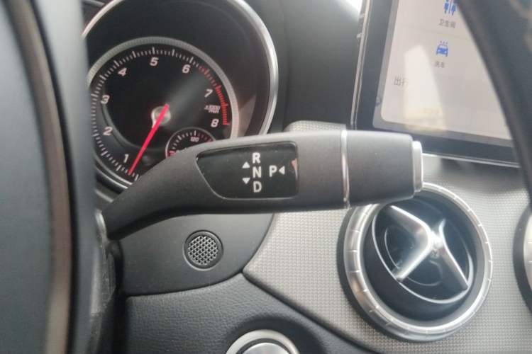 Used Mercedes-Benz CLA 2018 CLA 200 Style Edition Gear Lever