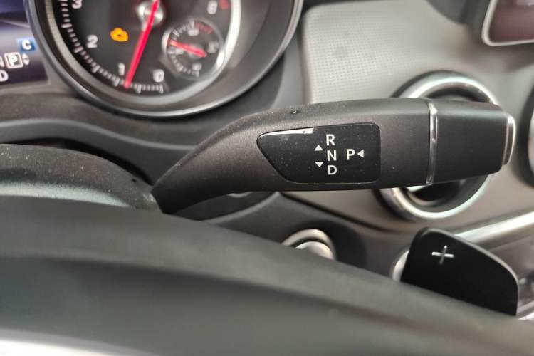 Used Mercedes-Benz CLA 2018 CLA 200 Sport Edition Gear Lever