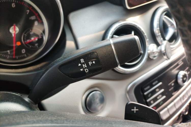 Used Mercedes-Benz CLA 2018 CLA 200 Style Edition Gear Lever