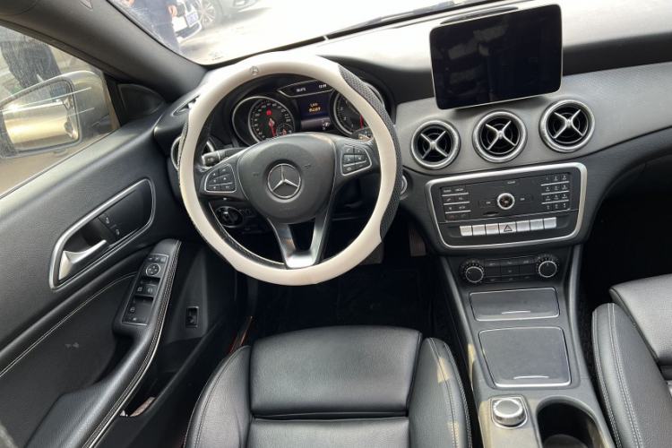 Used Mercedes-Benz CLA 2018 CLA 200 Sport Edition Interior 2