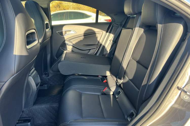 Used Mercedes-Benz CLA 2018 CLA 200 Style Edition Interior 3