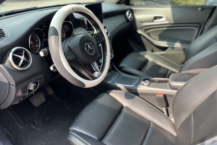 Used Mercedes-Benz CLA 2018 CLA 200 Sport Edition Interior 4