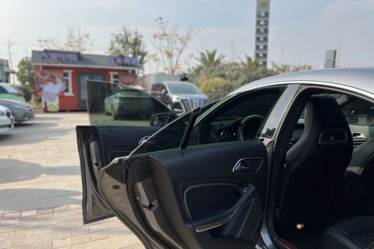 Used Mercedes-Benz CLA 2018 CLA 200 Sport Edition Interior 9